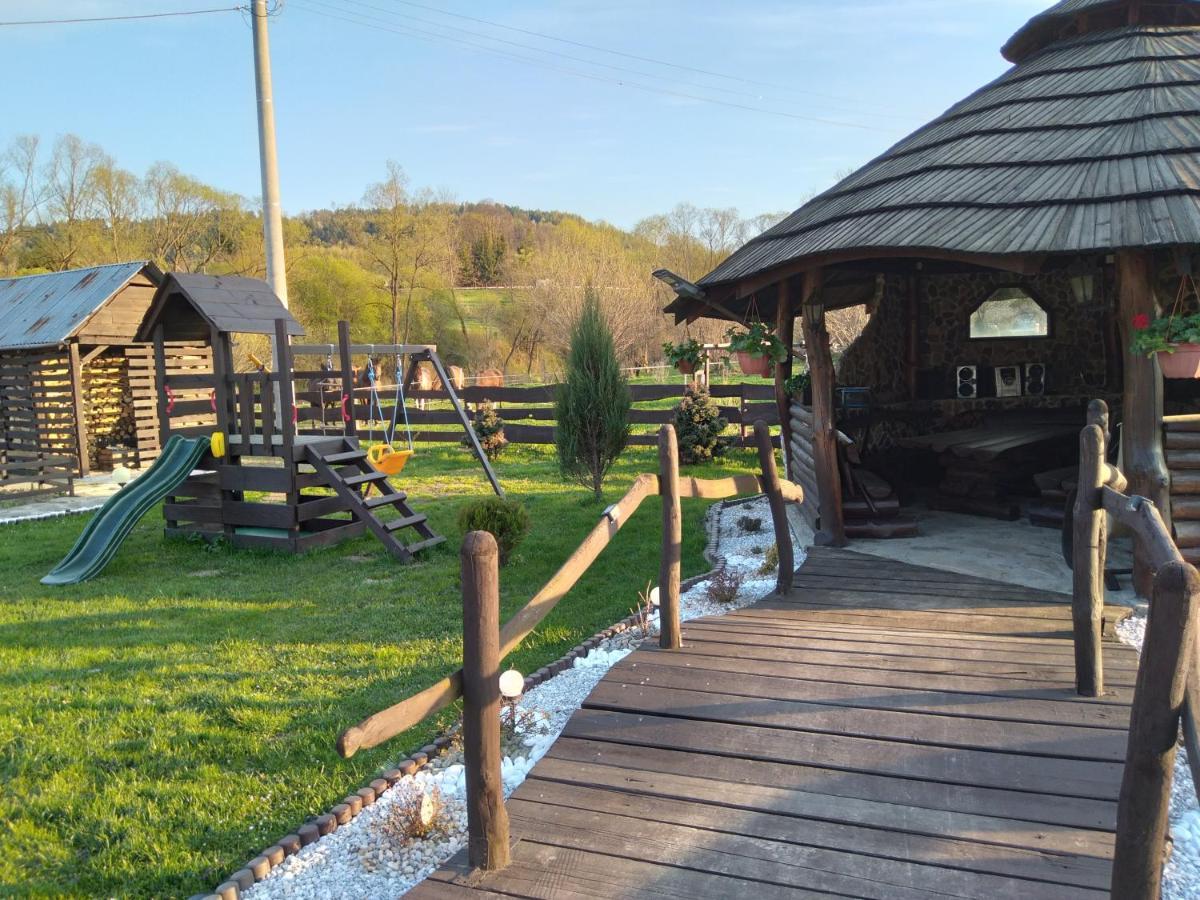 Domek Na Prerii Villa Ustrzyki Dolne Esterno foto
