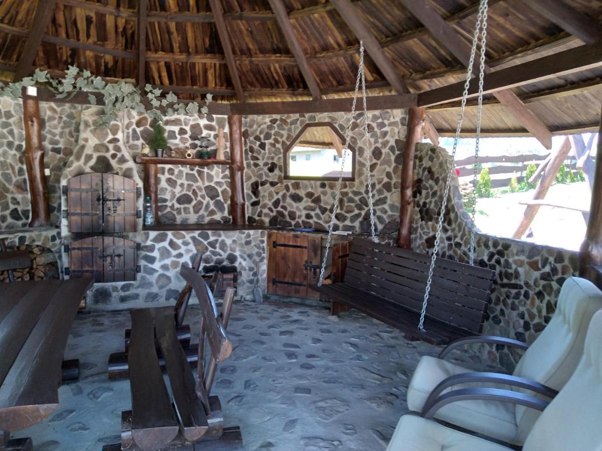 Domek Na Prerii Villa Ustrzyki Dolne Esterno foto