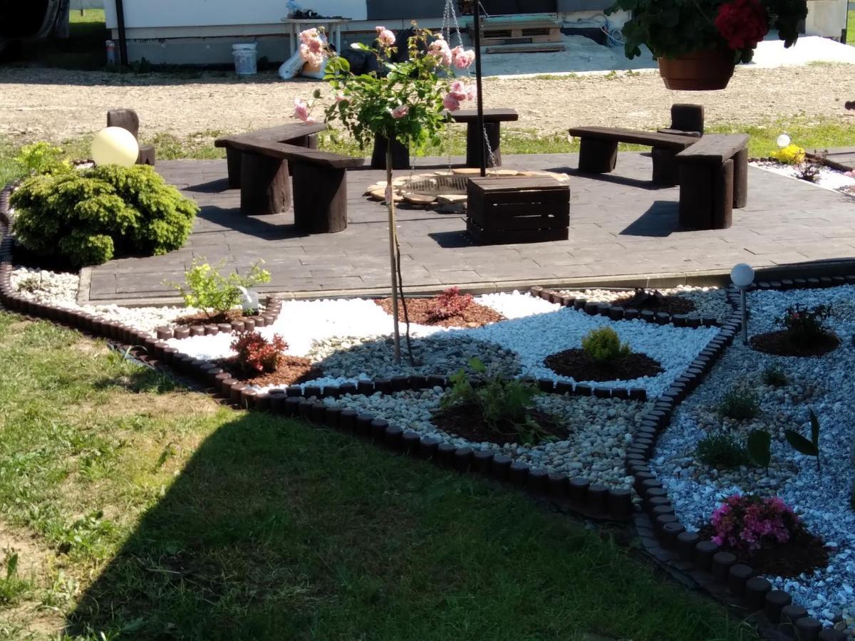 Domek Na Prerii Villa Ustrzyki Dolne Esterno foto