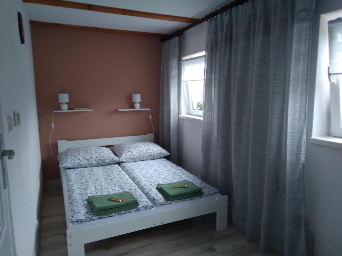 Domek Na Prerii Villa Ustrzyki Dolne Esterno foto